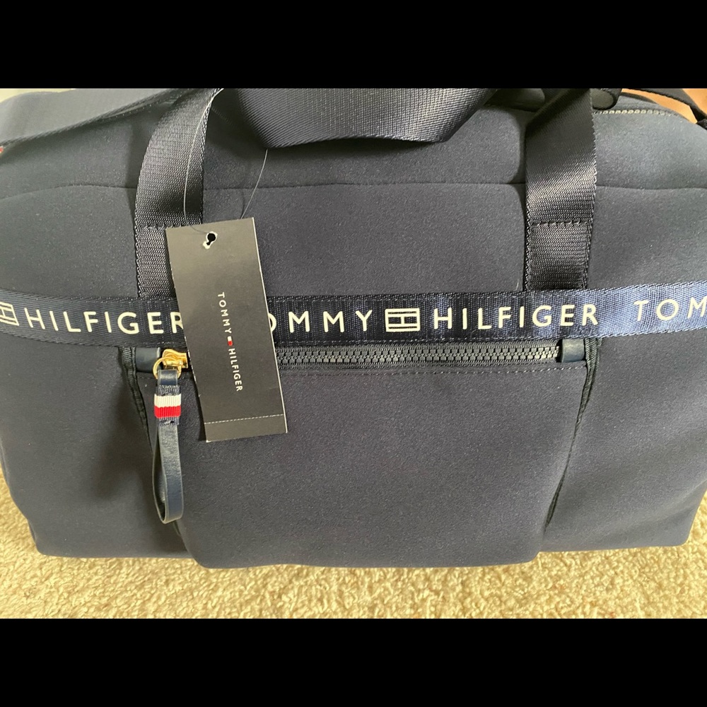 Tommy Hilfiger weekender bag